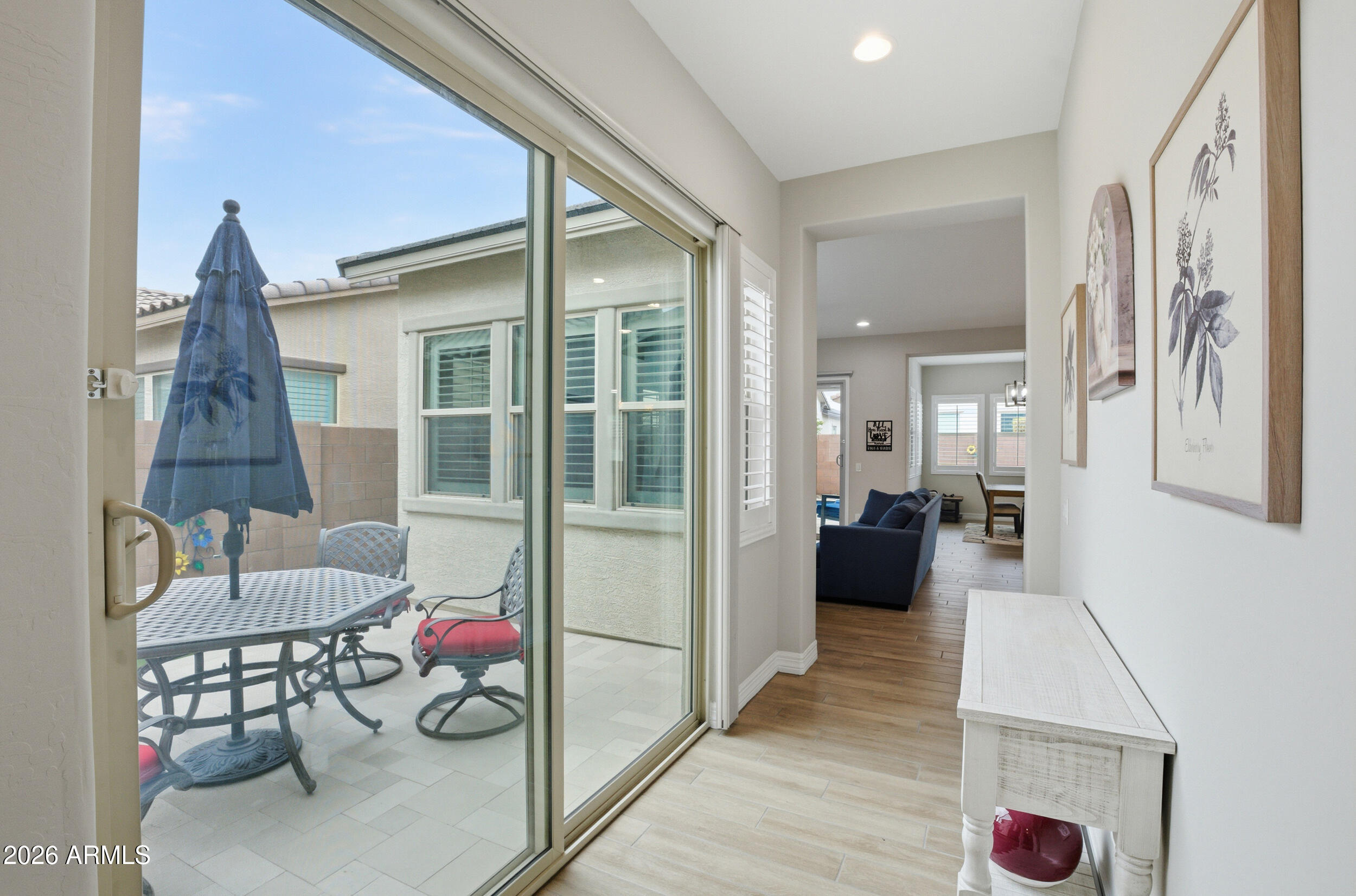 20970 East Reins Road Queen Creek, AZ 85142 - Photo 4 of 38 Entry Hall/Side Patio