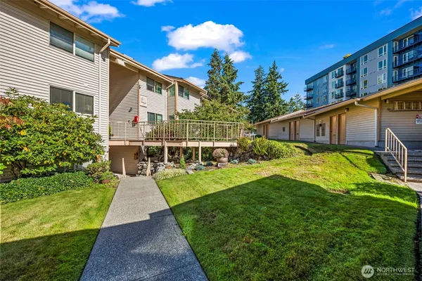 $367,500 | 7606 37th Street West, Unit B3, University Place, WA 98466