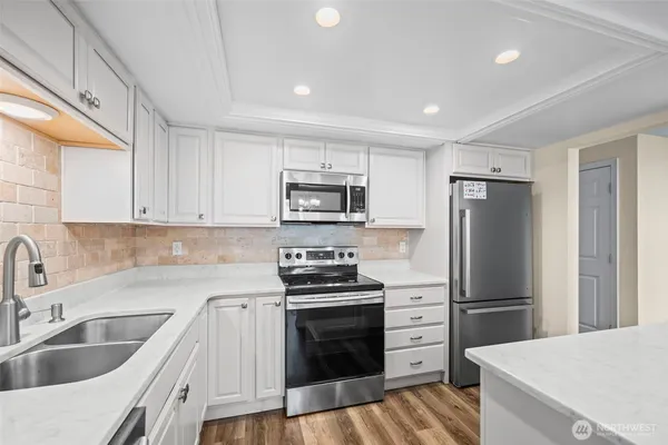 $367,500 | 7606 37th Street West, Unit B3, University Place, WA 98466