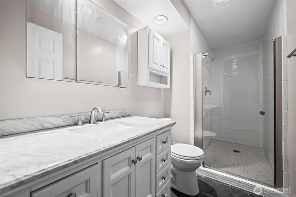 $367,500 | 7606 37th Street West, Unit B3, University Place, WA 98466