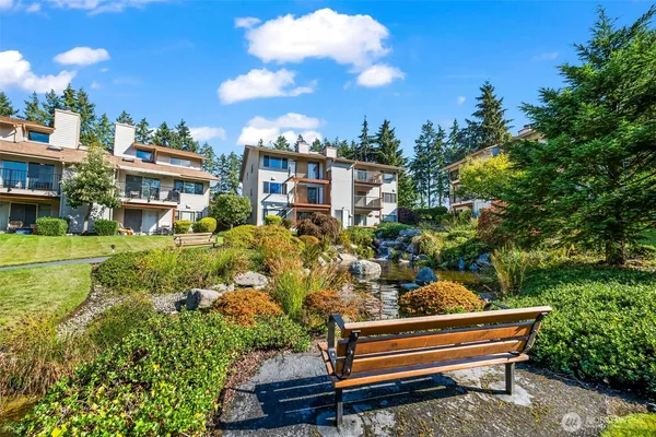 $367,500 | 7606 37th Street West, Unit B3, University Place, WA 98466