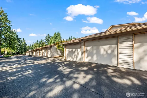 $367,500 | 7606 37th Street West, Unit B3, University Place, WA 98466