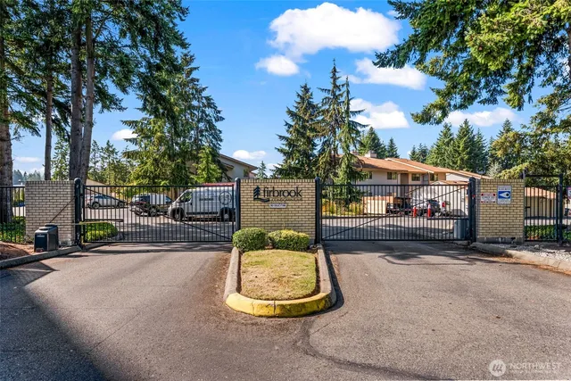 $379,000 | 7606 37th Street West, Unit B3, University Place, WA 98466