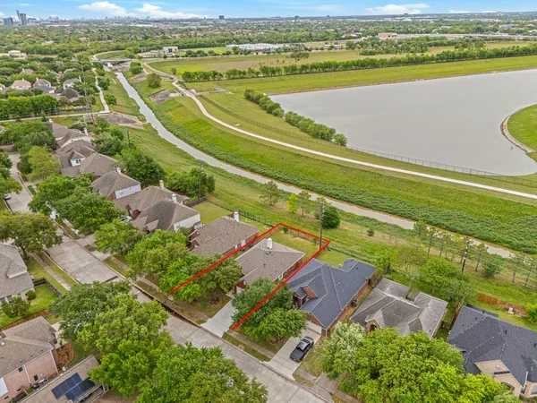 $2,200 | 12335 Shadowvista Drive, Houston, TX 77082