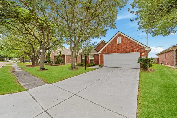 $2,200 | 12335 Shadowvista Drive, Houston, TX 77082