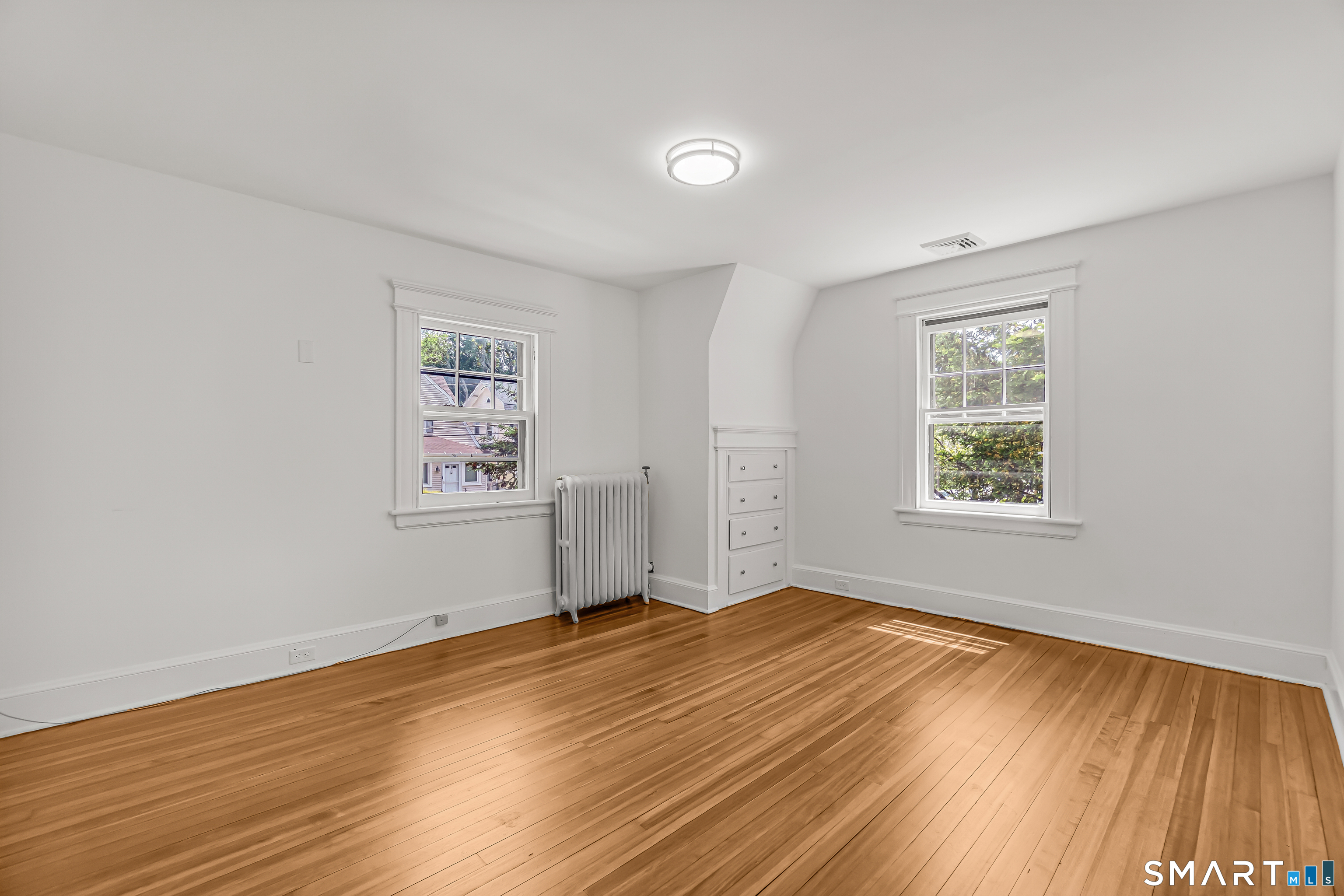 88 Coniston Avenue Waterbury, CT 06708 - Photo 23 of 39
