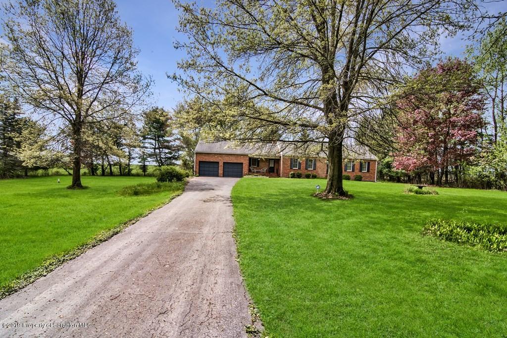 579 Highland Road Dalton, PA 18414 - Photo 4 of 44 Gallery Image 4