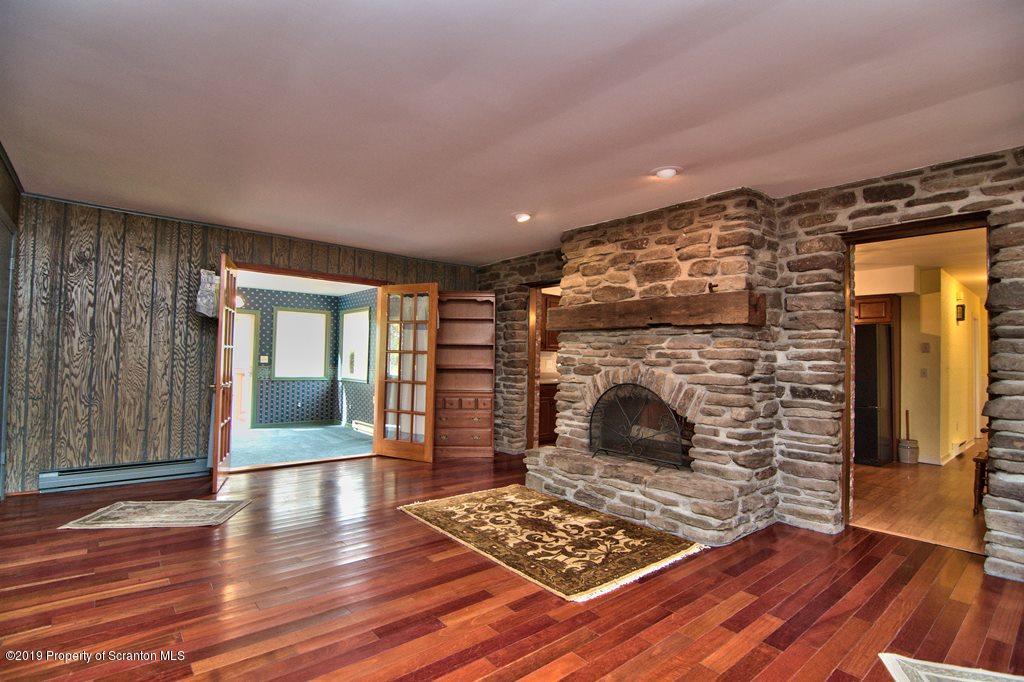 579 Highland Road Dalton, PA 18414 - Photo 7 of 44 Gallery Image 7