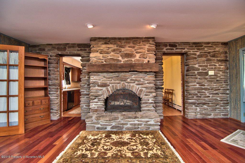 579 Highland Road Dalton, PA 18414 - Photo 8 of 44 Gallery Image 8