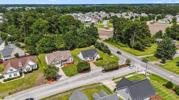 $1,980 | 2400 Camille Drive, Winterville, NC 28590