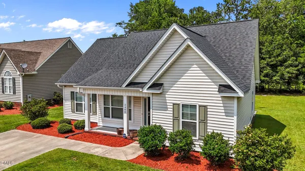 $1,980 | 2400 Camille Drive, Winterville, NC 28590