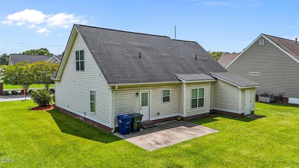 $1,980 | 2400 Camille Drive, Winterville, NC 28590