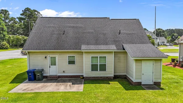 $1,980 | 2400 Camille Drive, Winterville, NC 28590