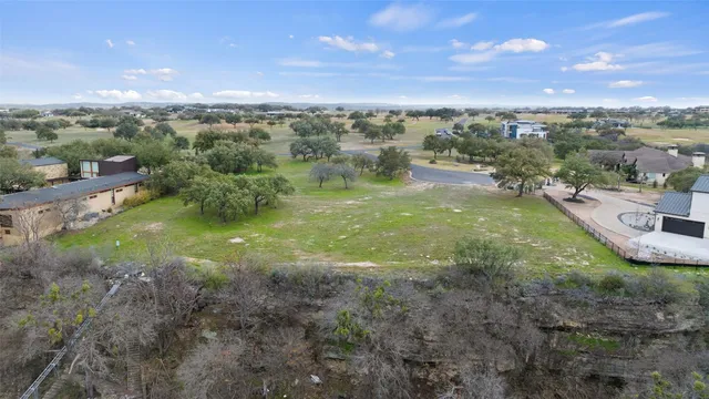 $1,650,000 | 25208 Chernosky Point Drive, Spicewood, TX 78669