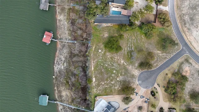 $1,650,000 | 25208 Chernosky Point Drive, Spicewood, TX 78669