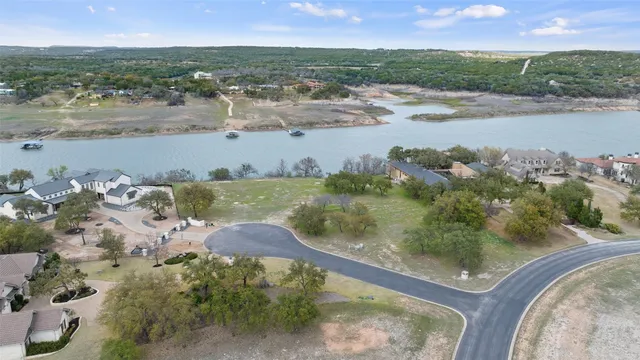 $1,650,000 | 25208 Chernosky Point Drive, Spicewood, TX 78669