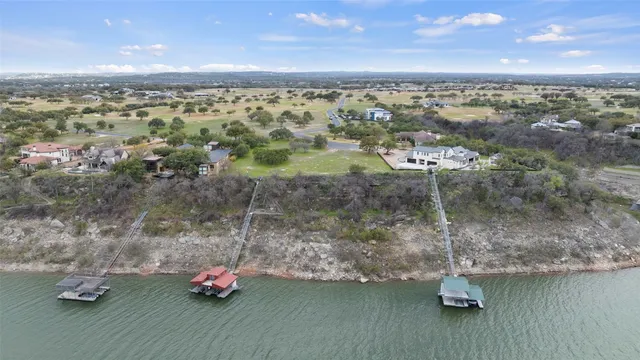 $1,650,000 | 25208 Chernosky Point Drive, Spicewood, TX 78669