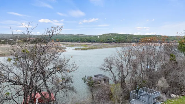 $1,650,000 | 25208 Chernosky Point Drive, Spicewood, TX 78669