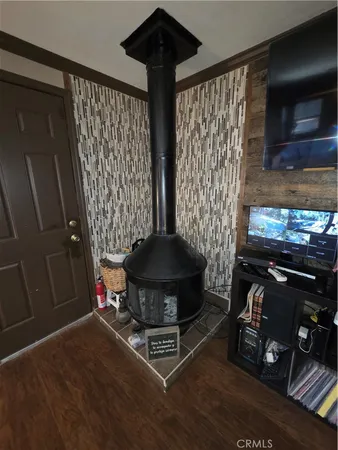 $314,900 | 23553 Lake Drive, Crestline, CA 92325