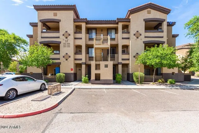 $2,400 | 10136 East Southern Avenue, Unit 3078, Mesa, AZ 85209
