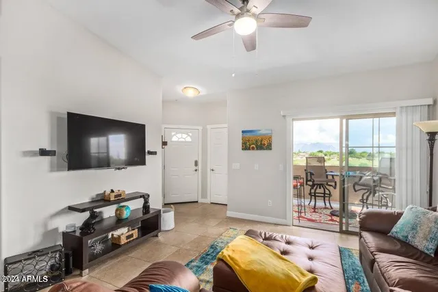 $2,400 | 10136 East Southern Avenue, Unit 3078, Mesa, AZ 85209