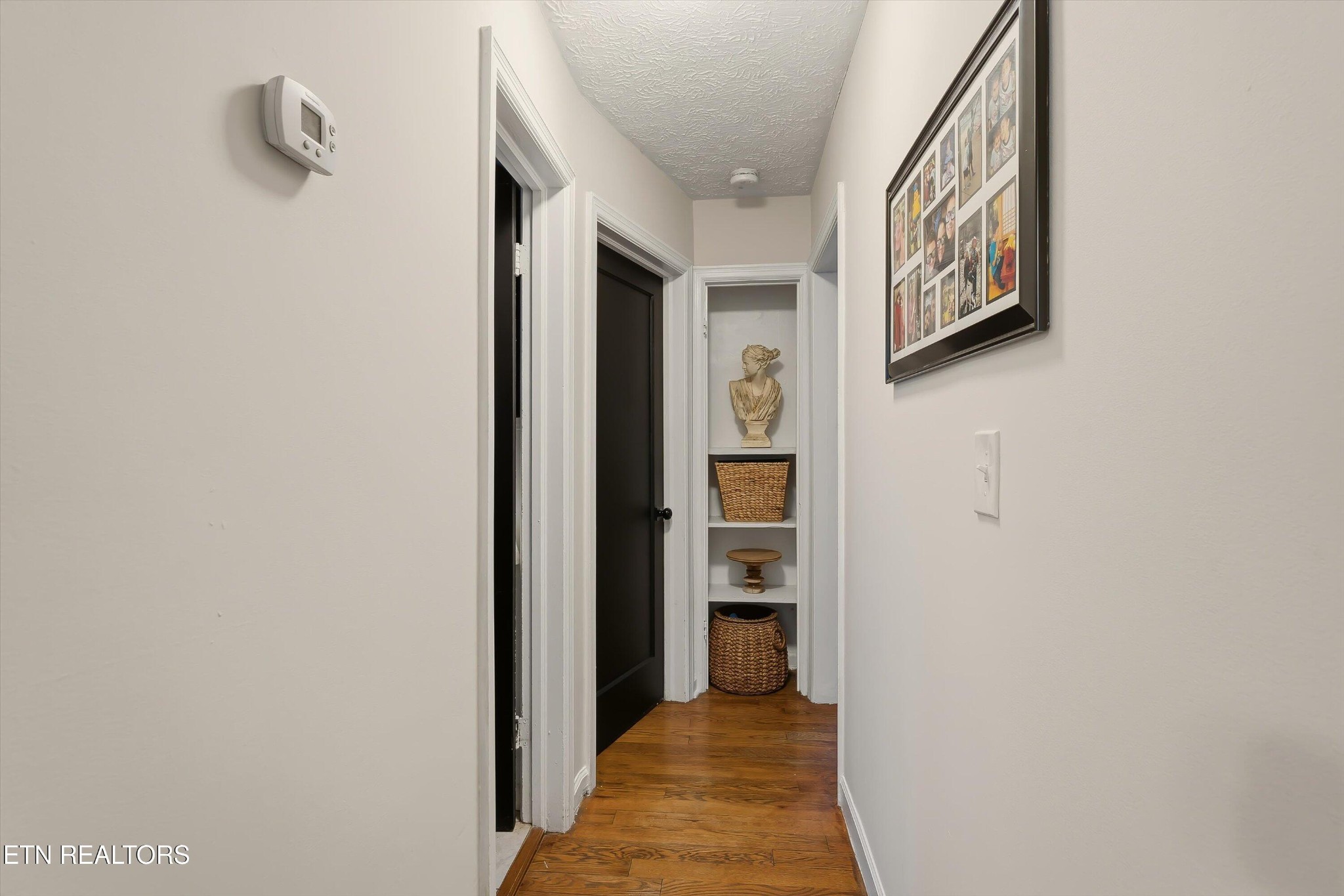 1741 North Wright Road Alcoa, TN 37701 - Photo 16 of 31 a view of a hallway with a hallway
