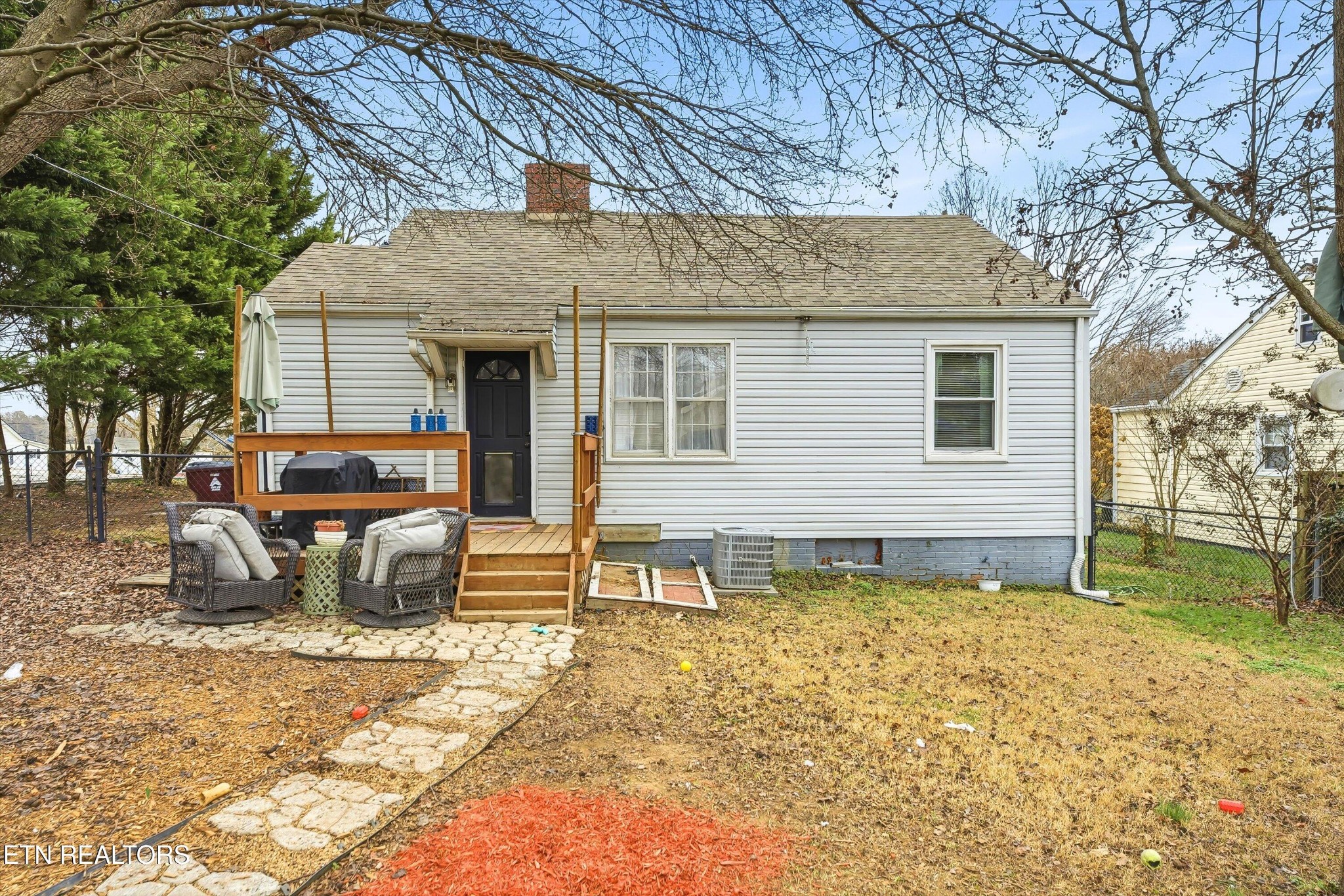 1741 North Wright Road Alcoa, TN 37701 - Photo 26 of 31 a front view of a house with a yard
