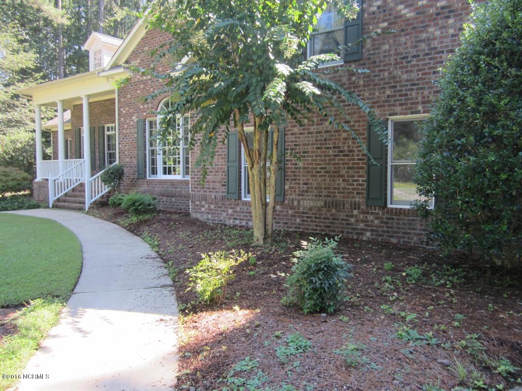 208 Rappahannock Drive Chocowinity, NC 27817 - Photo 21 of 30 021 front of home view 4