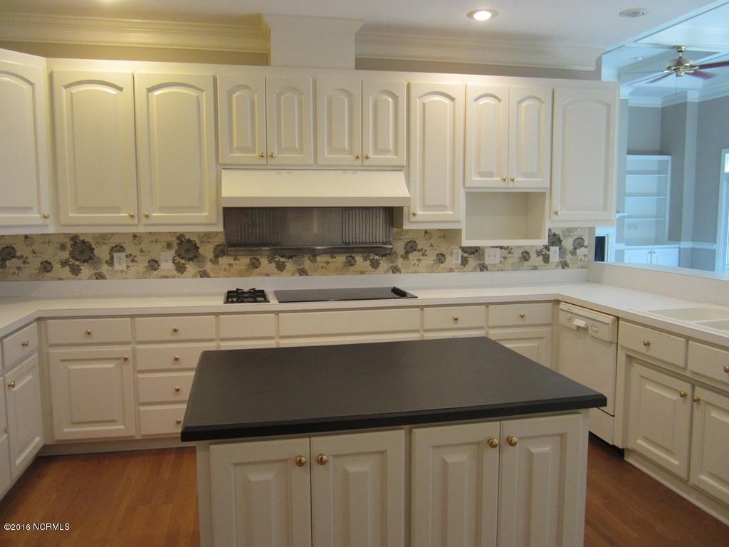 208 Rappahannock Drive Chocowinity, NC 27817 - Photo 6 of 30 006 kitchen view 3