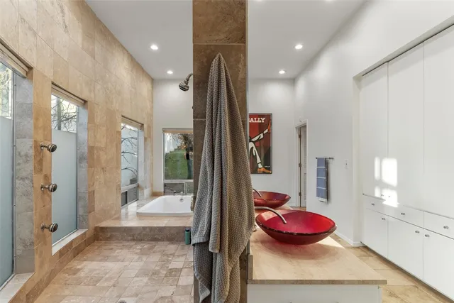 $3,050,000 | 2102 North Oak Canyon Road, Austin, TX 78746