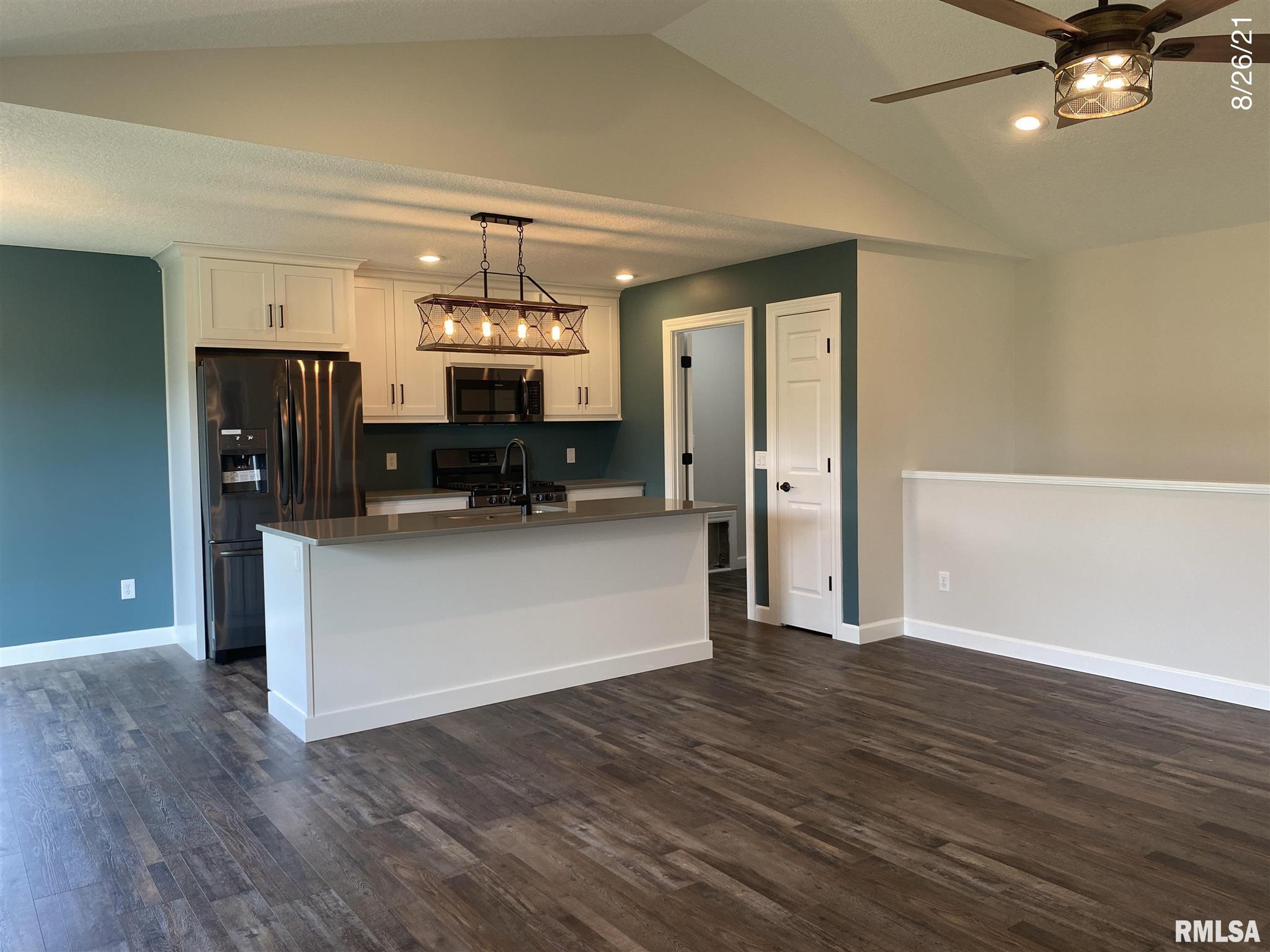 618 Rock Point Road Colona, IL 61241 - Photo 8 of 18 Gallery Image 8