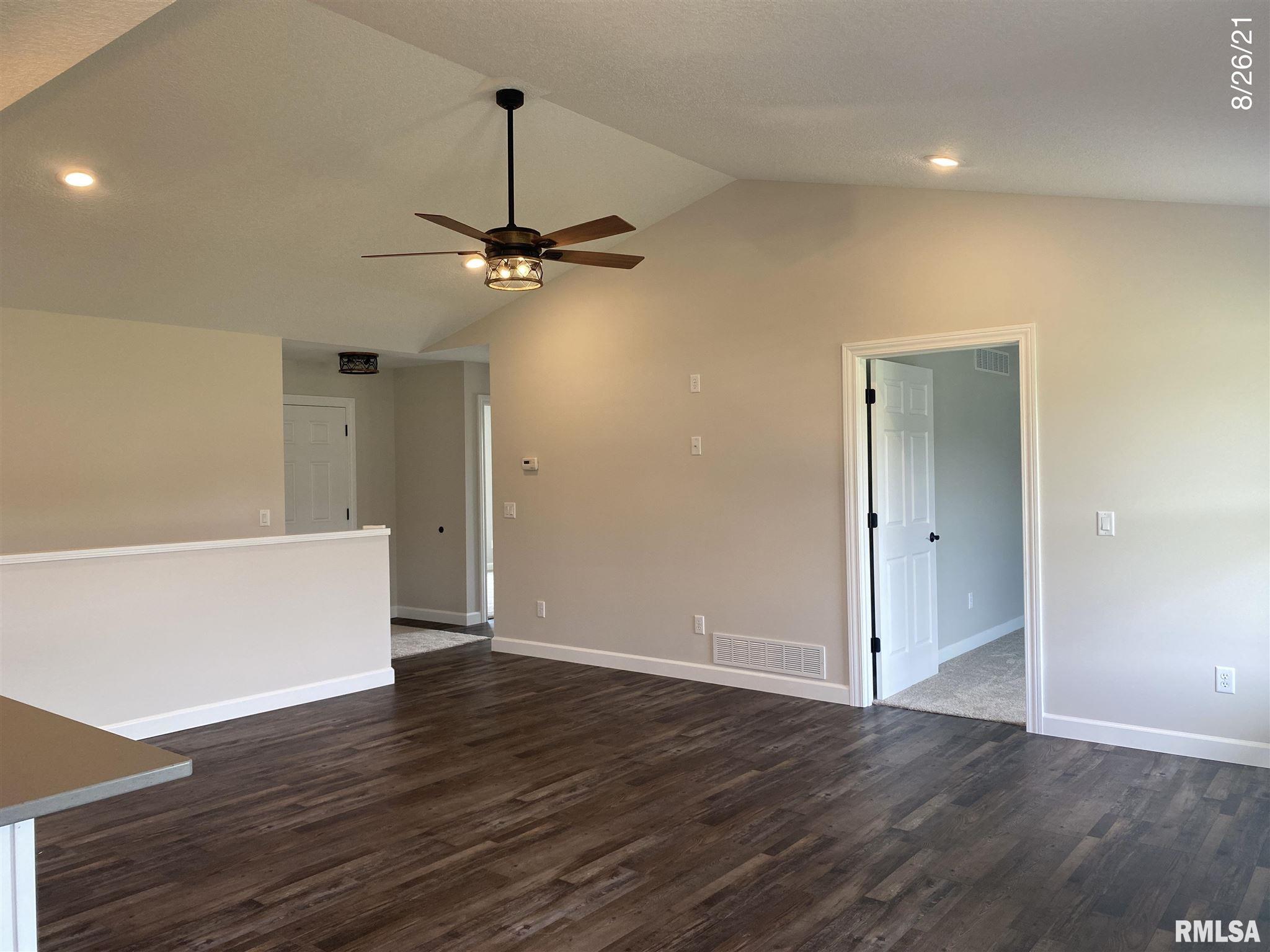 618 Rock Point Road Colona, IL 61241 - Photo 10 of 18 Gallery Image 10