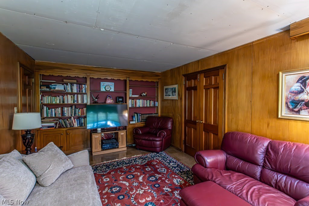 455 Redondo Road Youngstown, OH 44504 - Photo 17 of 50