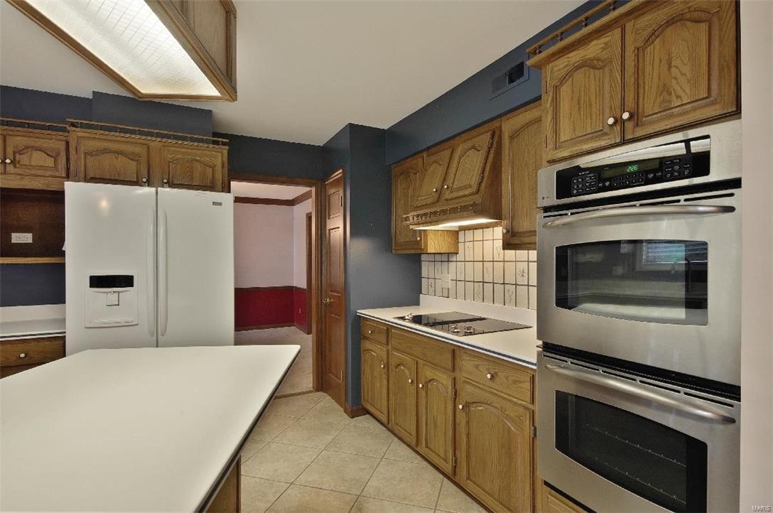 3403 Riverview Court Godfrey, IL 62035 - Photo 8 of 40