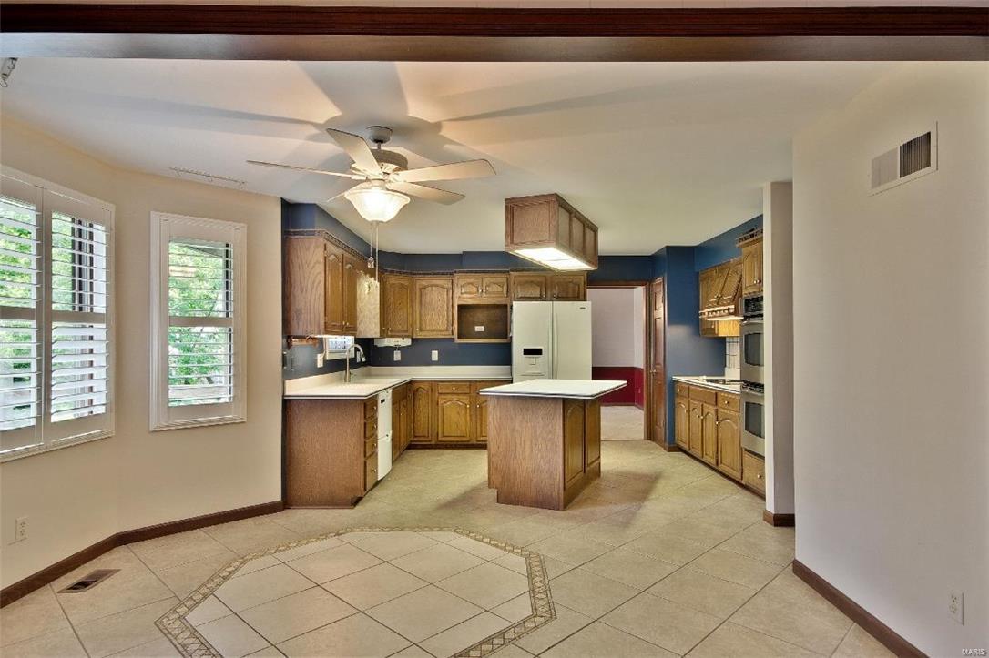 3403 Riverview Court Godfrey, IL 62035 - Photo 10 of 40