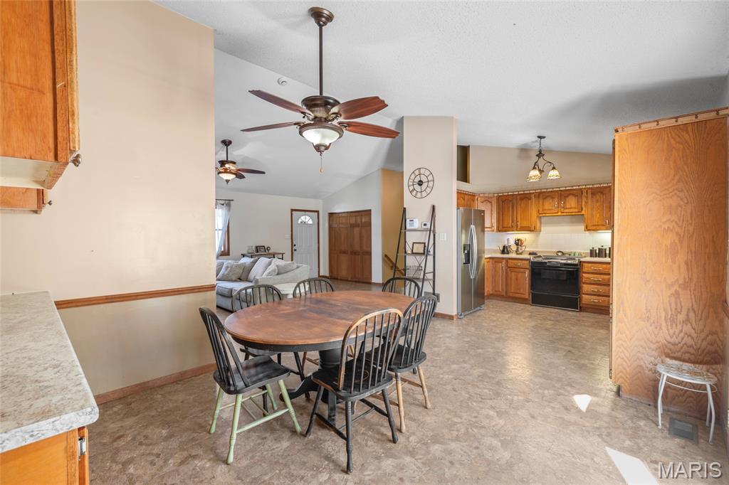 2628 Hillsboro Valley Park Road High Ridge, MO 63049 - Photo 8 of 41