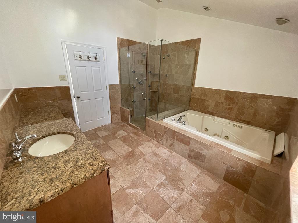 3849 Blake Road Huntingdon Valley, PA 19006 - Photo 24 of 67 Gallery Image 24