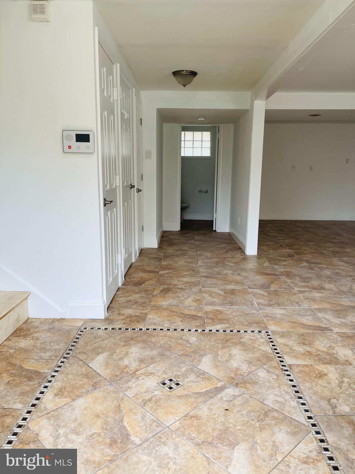 3849 Blake Road Huntingdon Valley, PA 19006 - Photo 5 of 67 Foyer Entrance