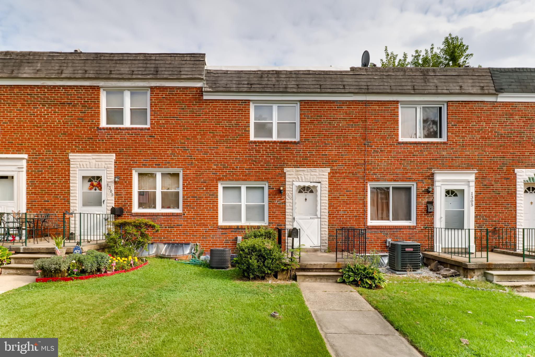 1307 Deanwood Road Baltimore, MD 21234 - Photo 2 of 26