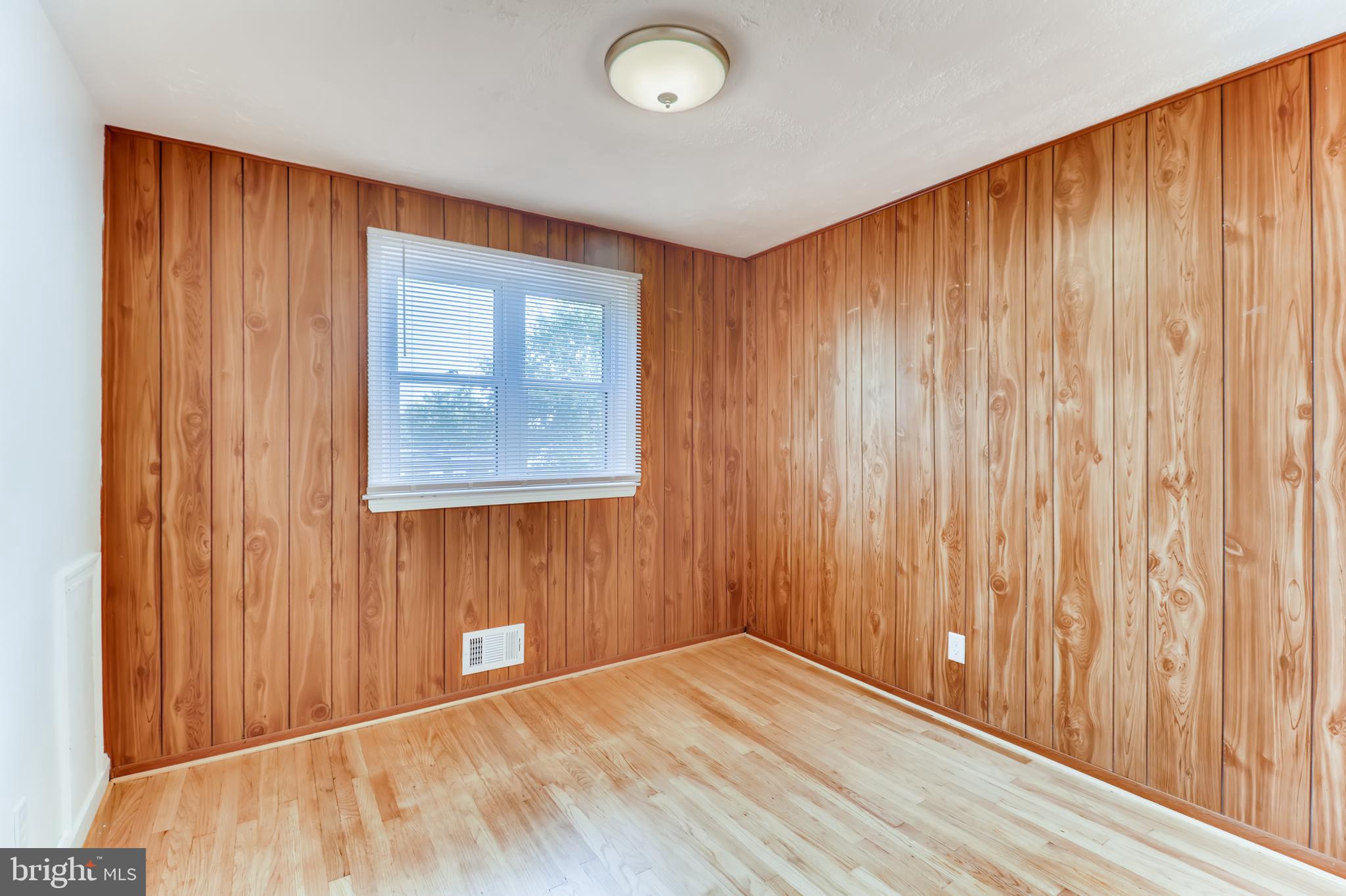 1307 Deanwood Road Baltimore, MD 21234 - Photo 17 of 26