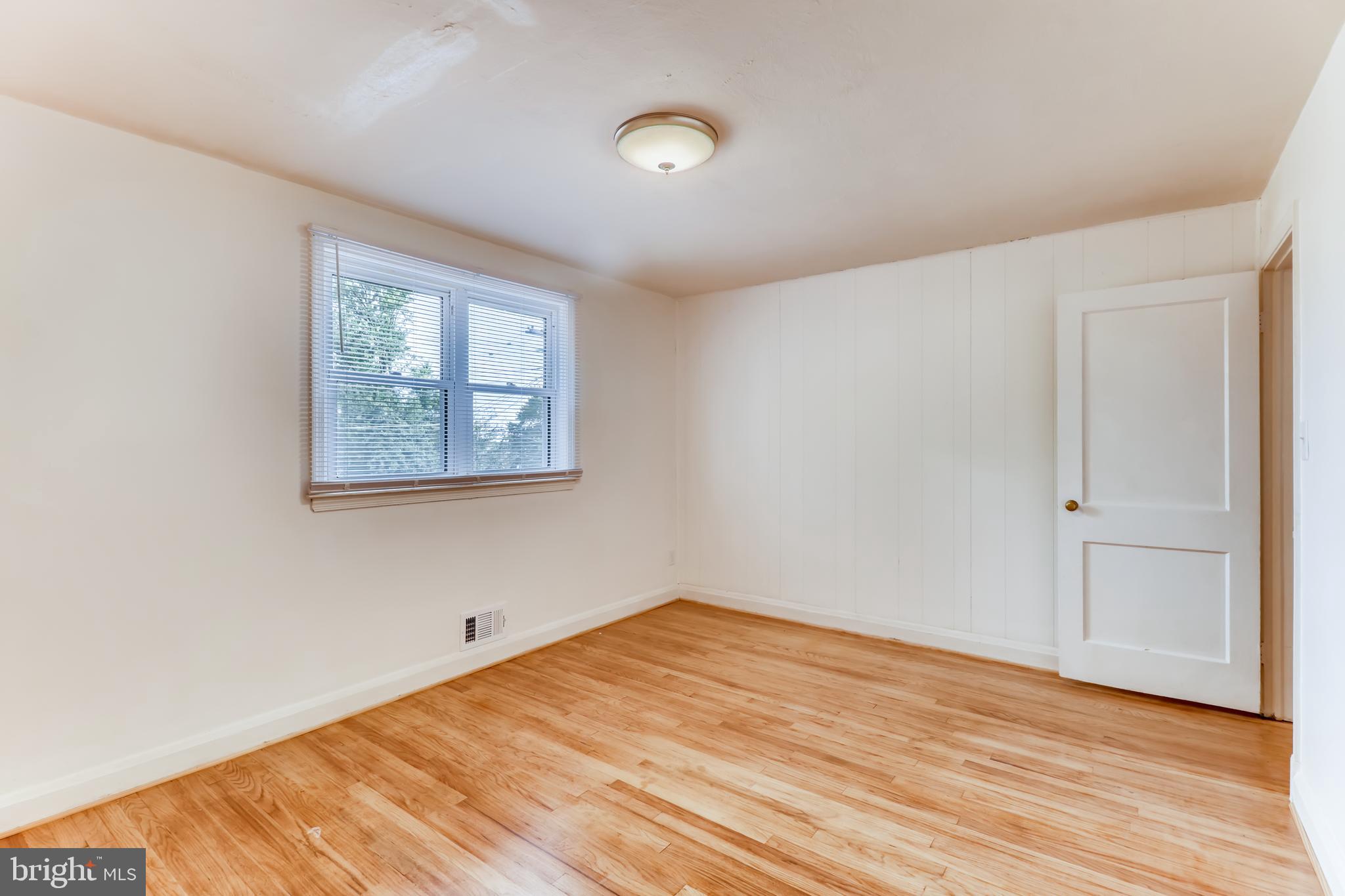 1307 Deanwood Road Baltimore, MD 21234 - Photo 10 of 26