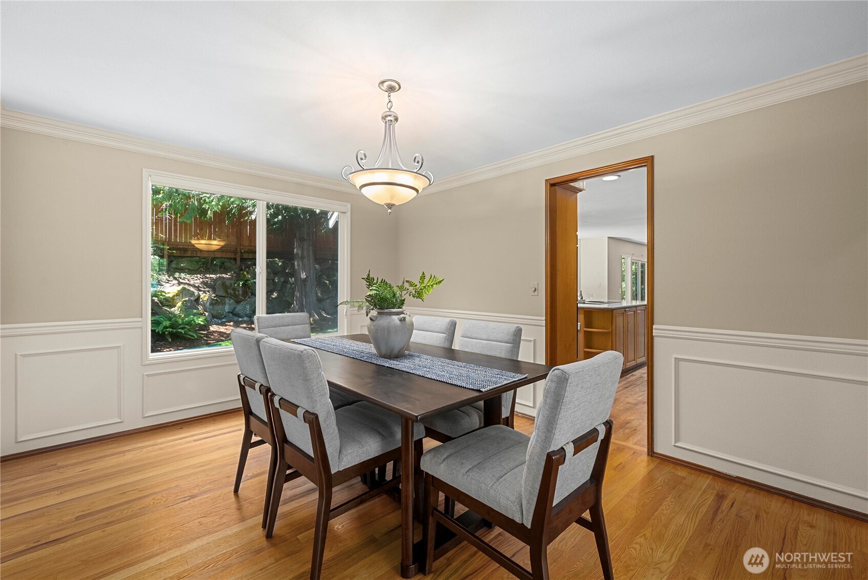 18207 159th Court Southeast Renton, WA 98058 - Photo 8 of 40 Gallery Image 8