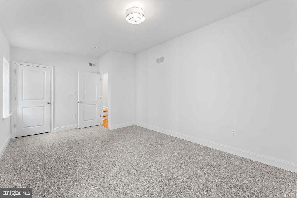 40 South Fulton Avenue Baltimore, MD 21223 - Photo 25 of 42 a view of an empty room