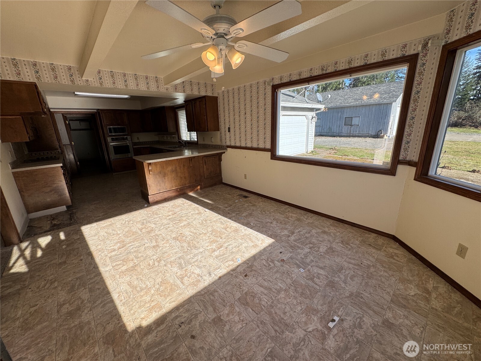 23600 Northeast Worthington Road Yacolt, WA 98675 - Photo 4 of 40