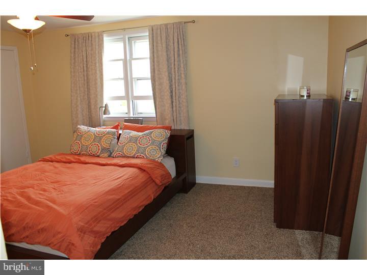 729 Claire Road Philadelphia, PA 19128 - Photo 8 of 14 Bedroom - Main