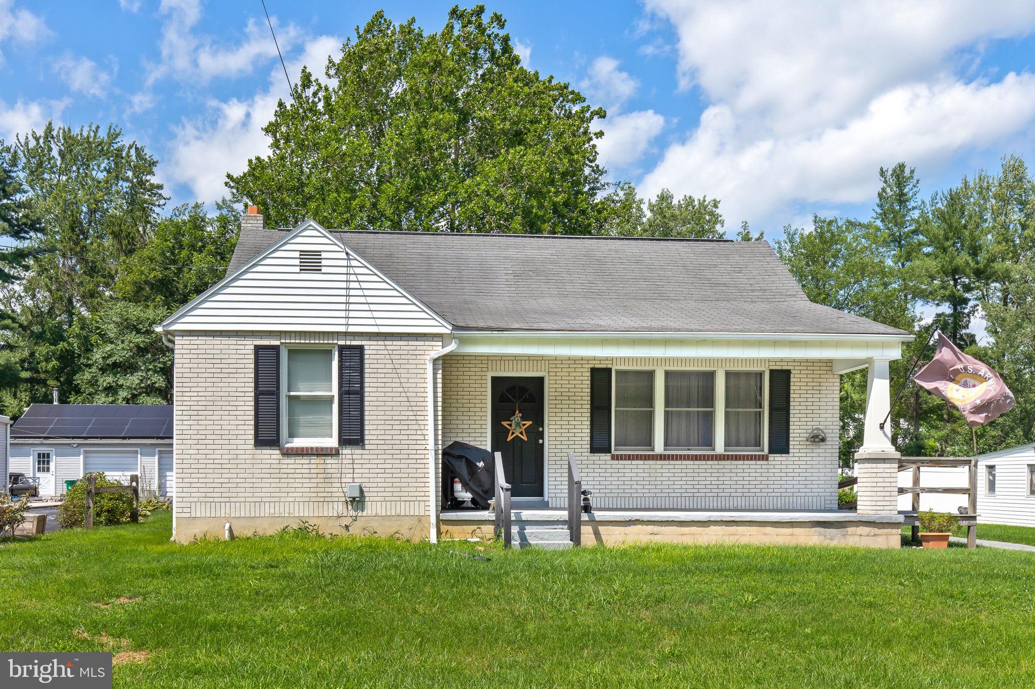 723 Turnpike Road Elizabethtown, PA 17022 - Photo 1 of 28 Gallery Image 1