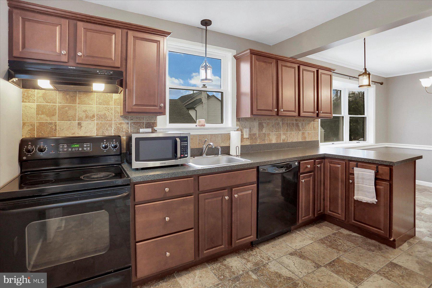 723 Turnpike Road Elizabethtown, PA 17022 - Photo 12 of 28 Gallery Image 12