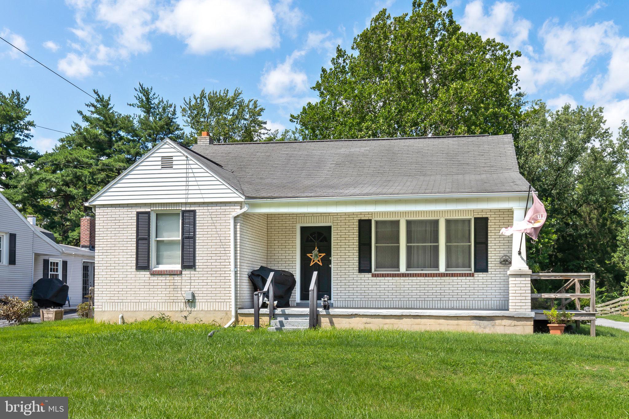 723 Turnpike Road Elizabethtown, PA 17022 - Photo 2 of 28 Gallery Image 2