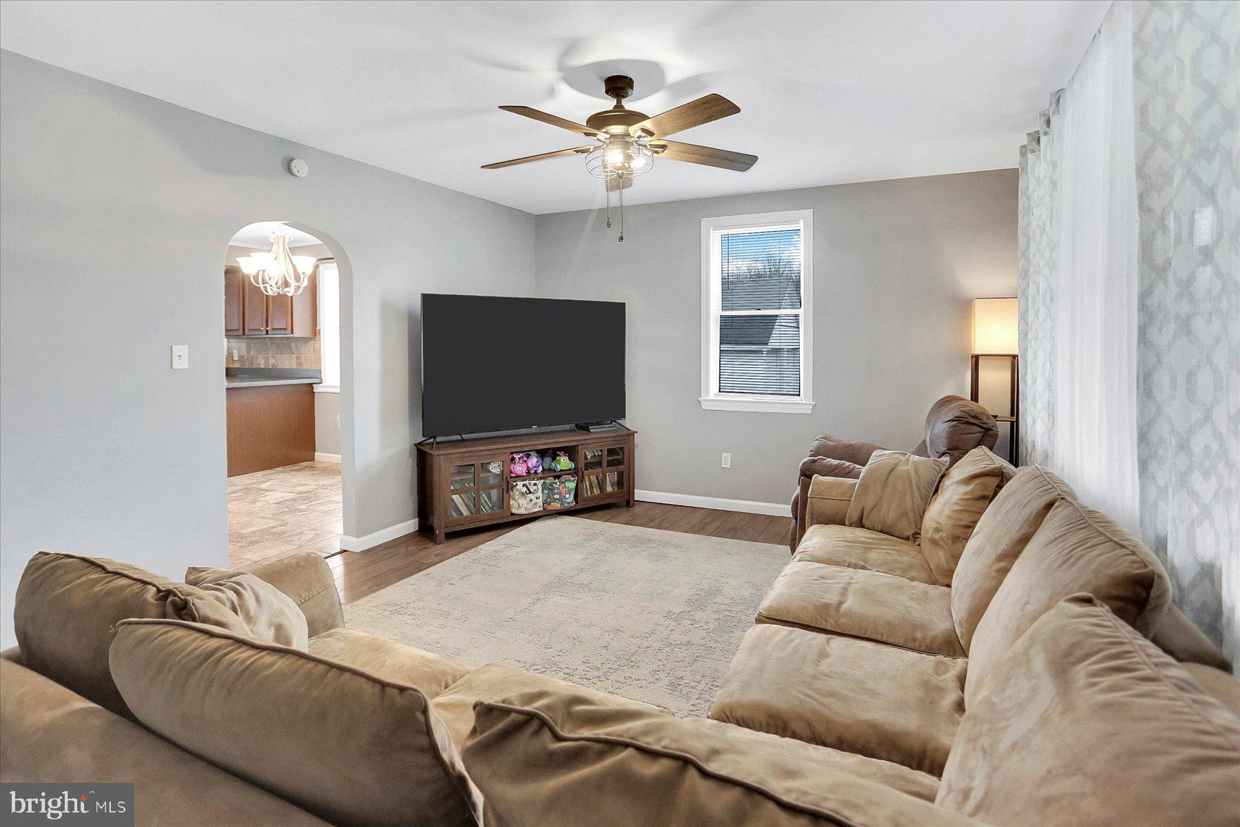 723 Turnpike Road Elizabethtown, PA 17022 - Photo 4 of 28 Gallery Image 4