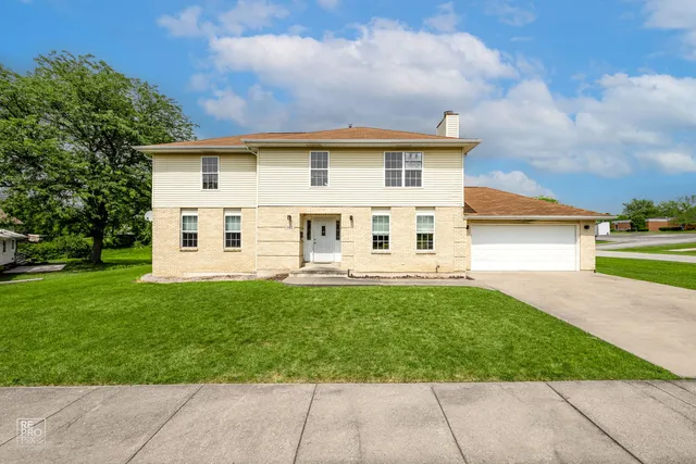 $209,900 | 740 Mission Drive, University Park, IL 60484